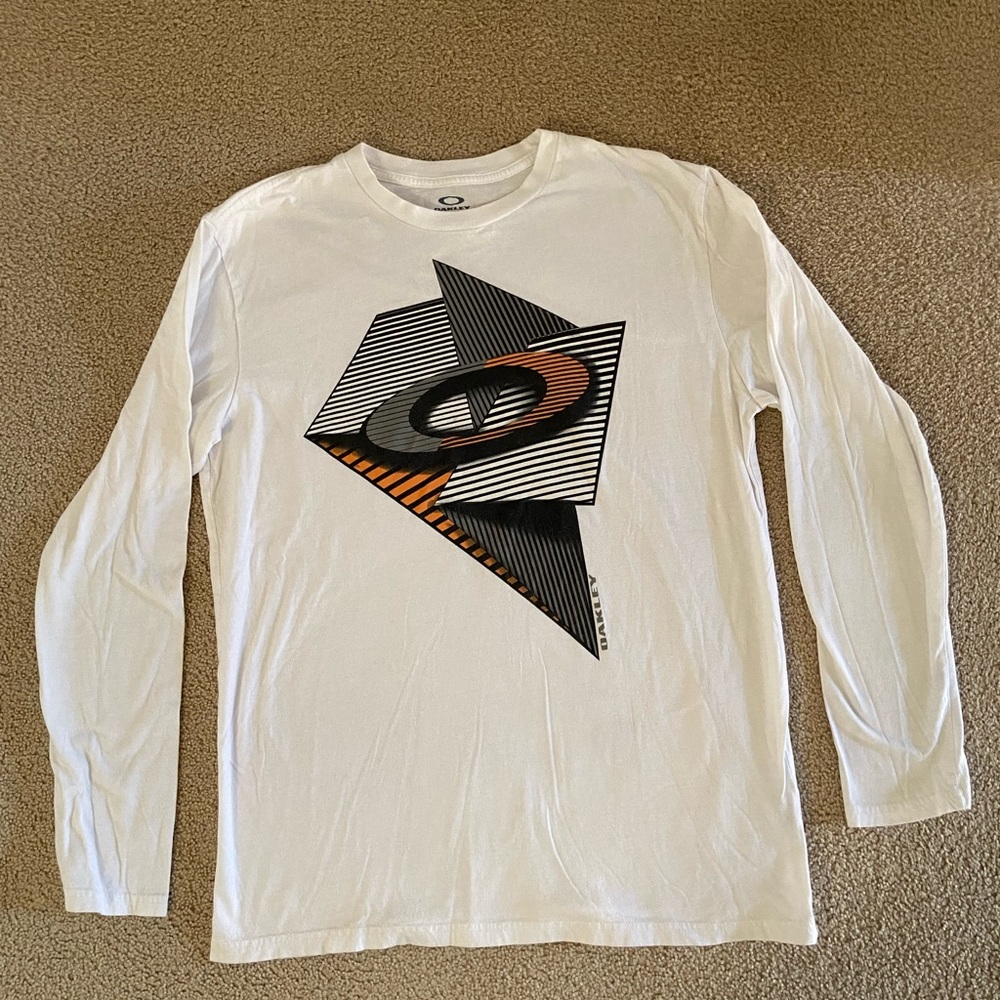 Long sleeve Oakley men’s shirt
